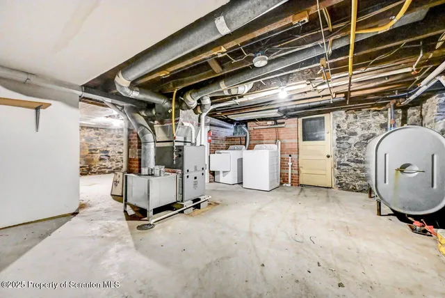 $195,000 | 1941 Electric Street, Unit REAR, Dunmore, PA 18512