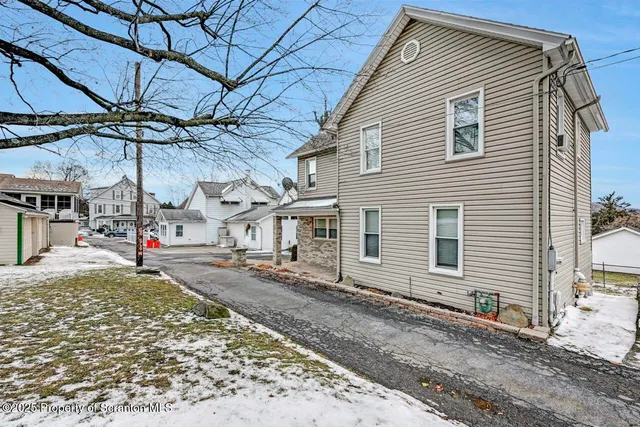 $195,000 | 1941 Electric Street, Unit REAR, Dunmore, PA 18512