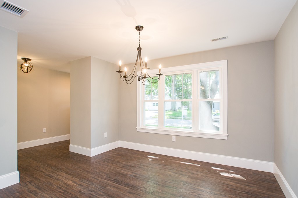 11 Wentworth Road Natick, MA 01760 - Photo 6 of 30