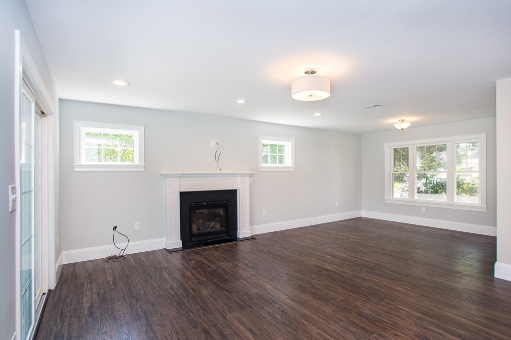 11 Wentworth Road Natick, MA 01760 - Photo 8 of 30