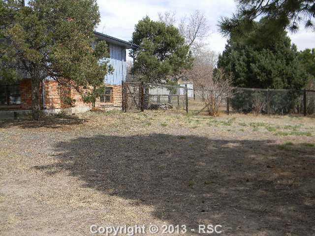 4904 Rocking R Drive Colorado Springs, CO 80915 - Photo 9 of 13