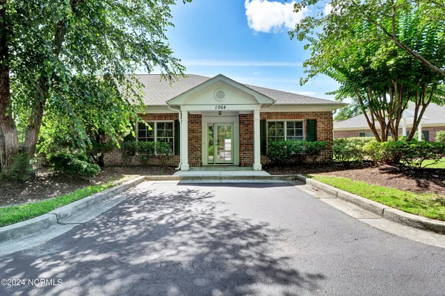 $2,400 | 1064 Headwater Cove Lane, Wilmington, NC 28403