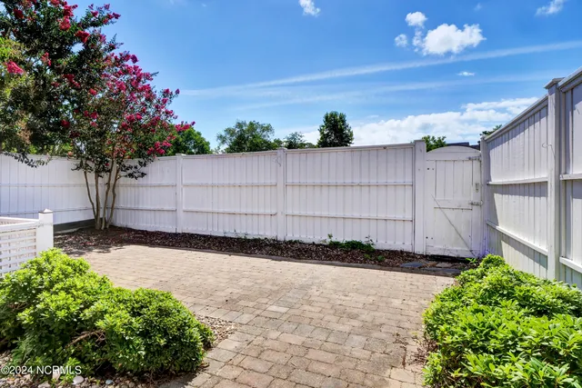 $2,400 | 1064 Headwater Cove Lane, Wilmington, NC 28403