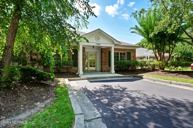 $2,400 | 1064 Headwater Cove Lane, Wilmington, NC 28403