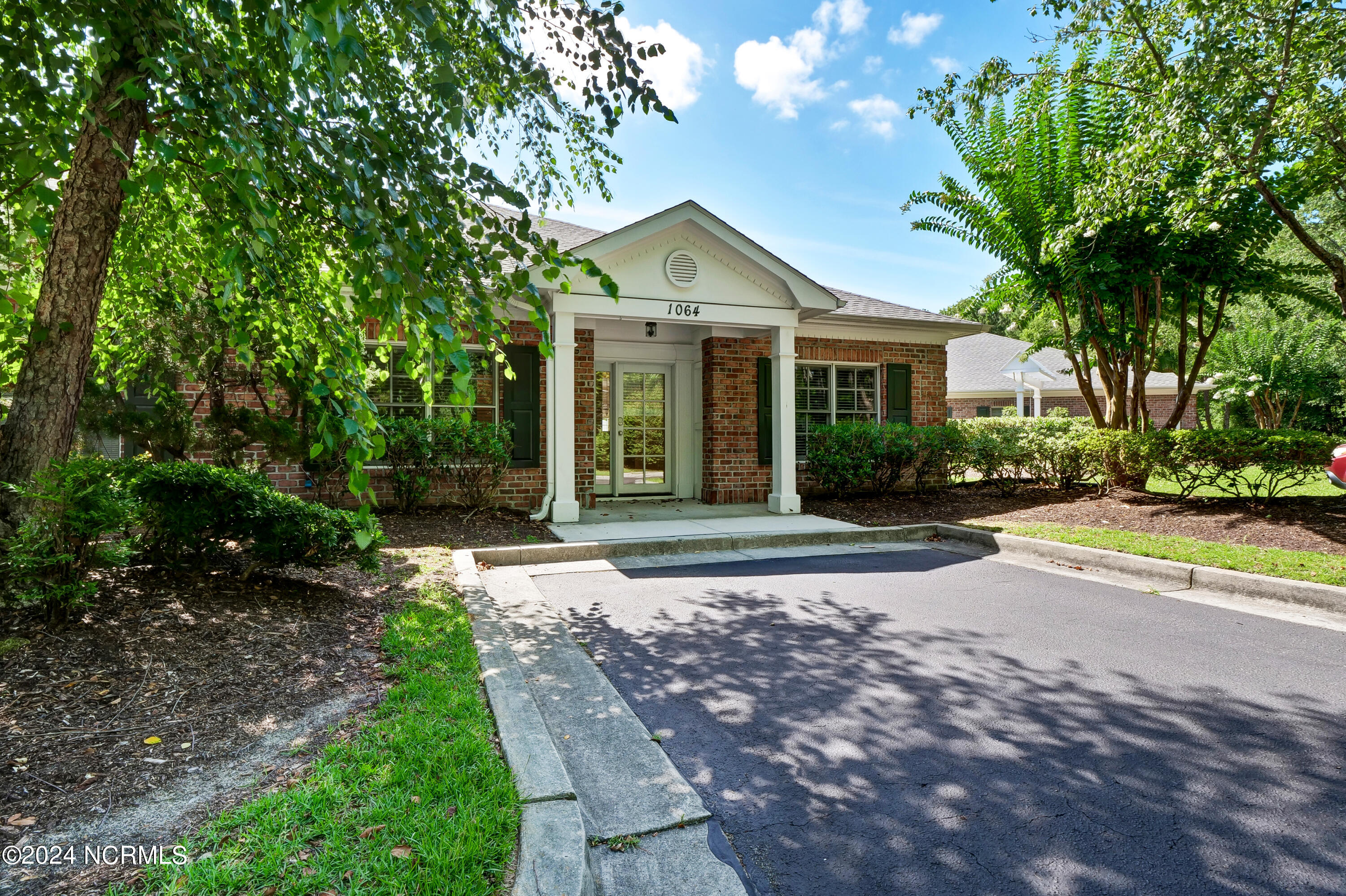 1064 Headwater Cove Lane Wilmington, NC 28403 - Photo 3 of 28 P1444768