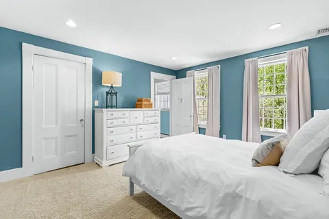 $1,699,000 | 39 Church Street, Weston, MA 02493