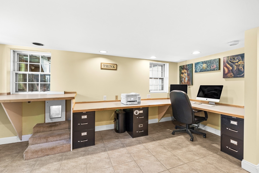 39 Church Street Weston, MA 02493 - Photo 25 of 34