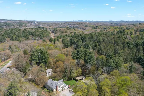 $1,699,000 | 39 Church Street, Weston, MA 02493