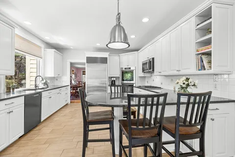 $1,699,000 | 39 Church Street, Weston, MA 02493