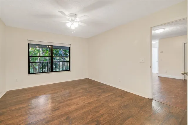 $189,900 | 6549 Southeast Federal Highway, Unit 204, Stuart, FL 34997