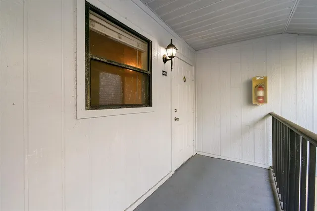 $189,900 | 6549 Southeast Federal Highway, Unit 204, Stuart, FL 34997