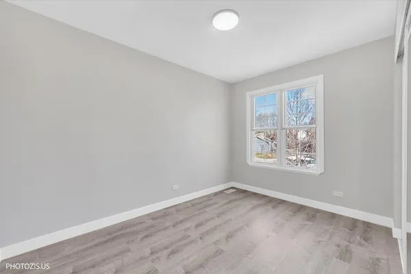 $380,000 | 642 Williams Court, Gurnee, IL 60031