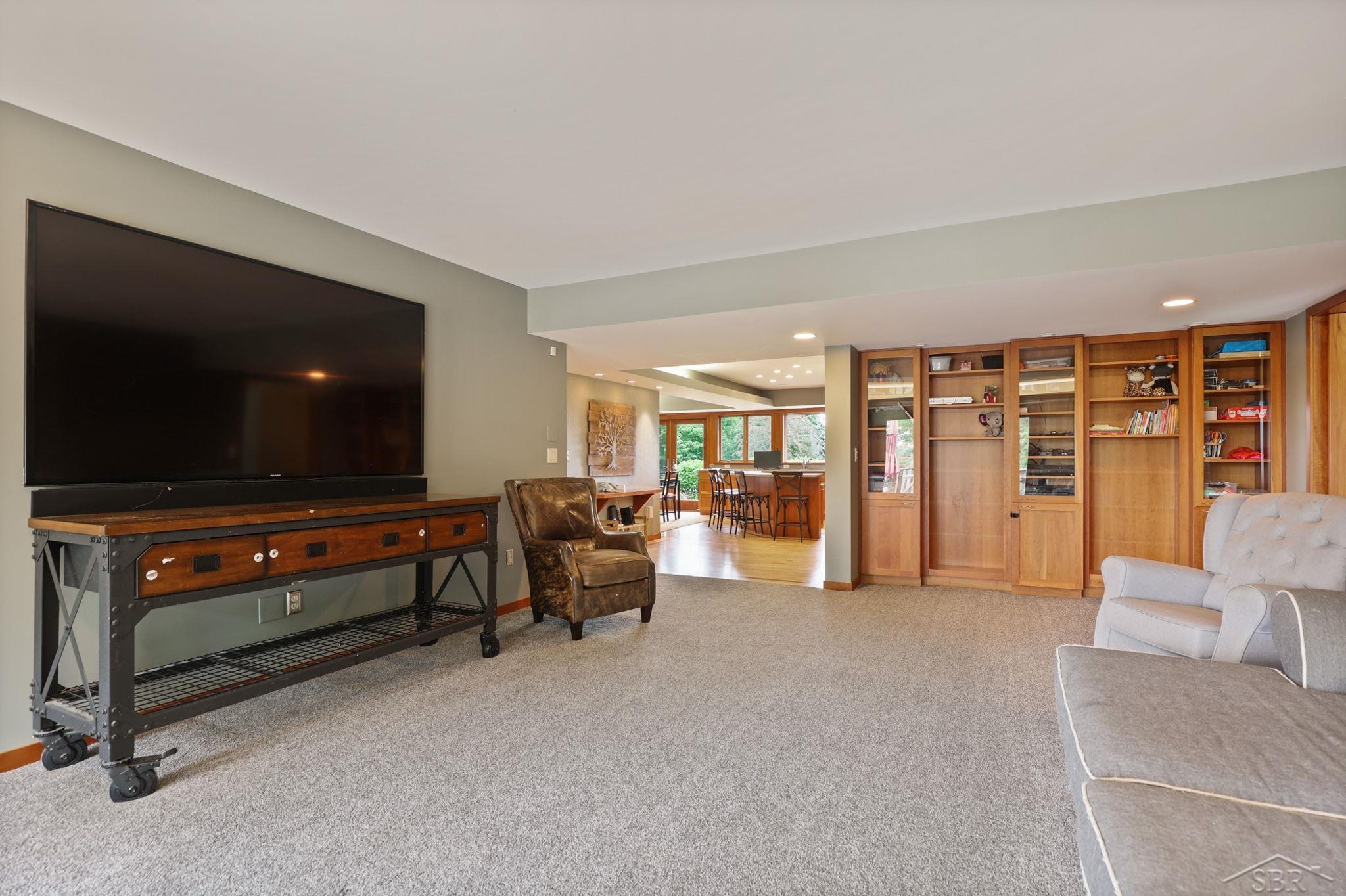 7168 Maple Road Frankenmuth, MI 48734 - Photo 16 of 87 50112220-16.JPG