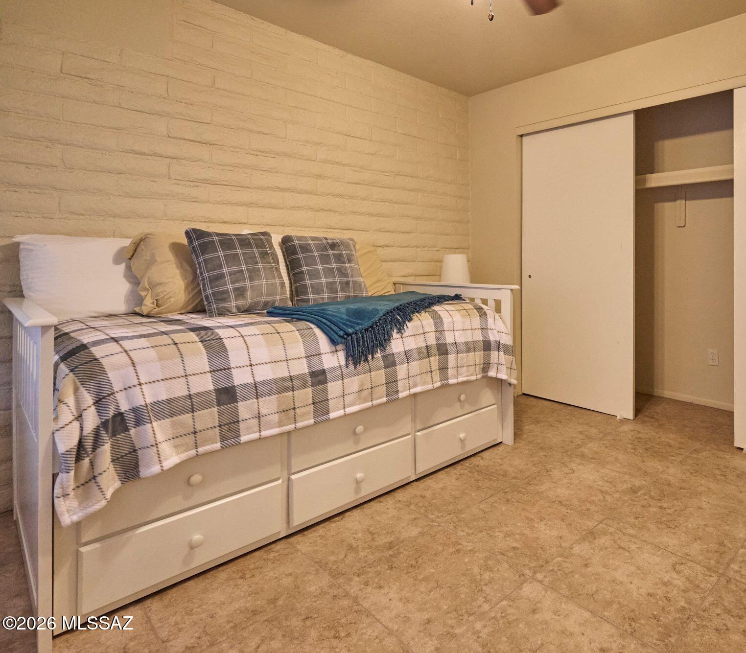 702 South Pantano Road, Unit E Tucson, AZ 85710 - Photo 11 of 13