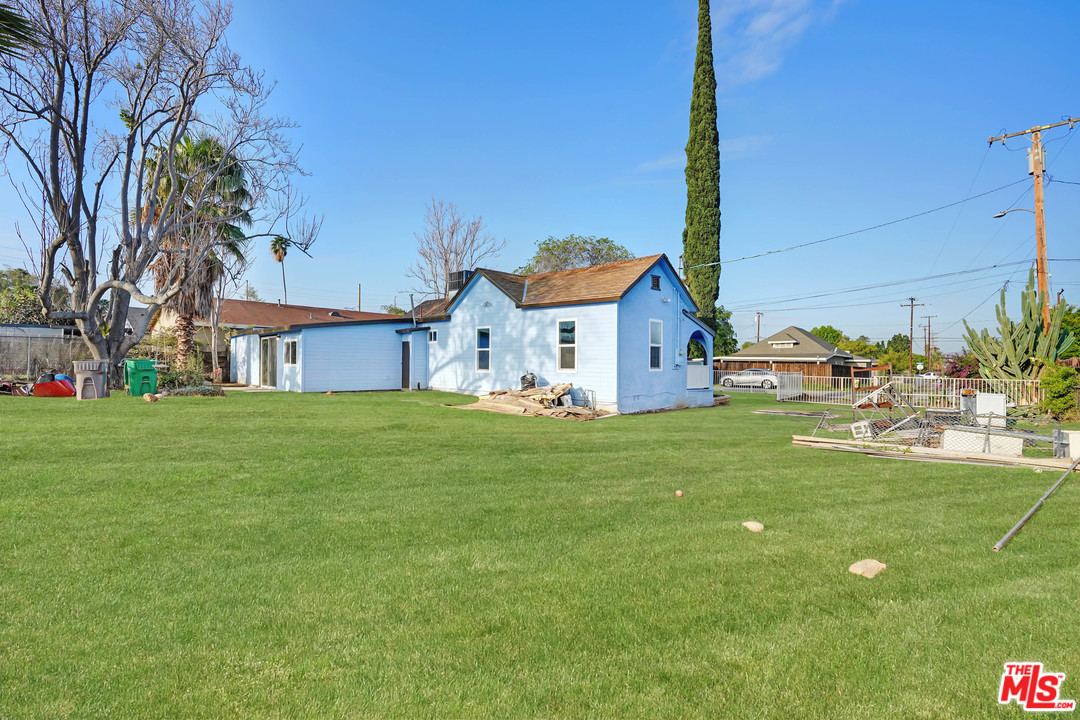 876 Villa Street Riverside, CA 92507 - Photo 4 of 14