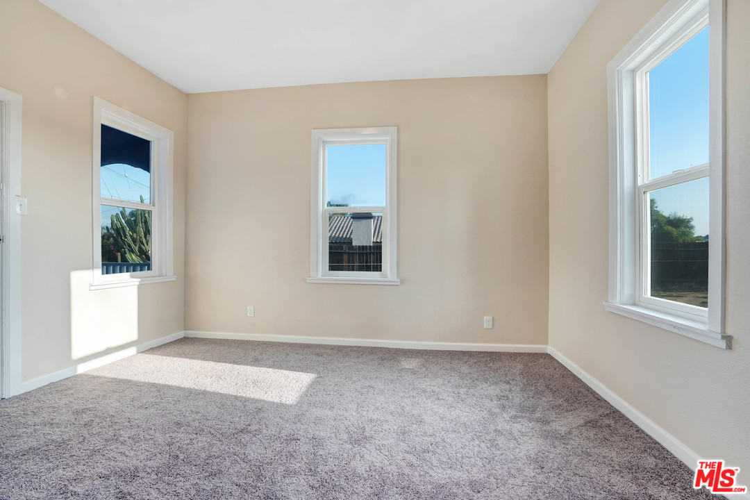 876 Villa Street Riverside, CA 92507 - Photo 10 of 14