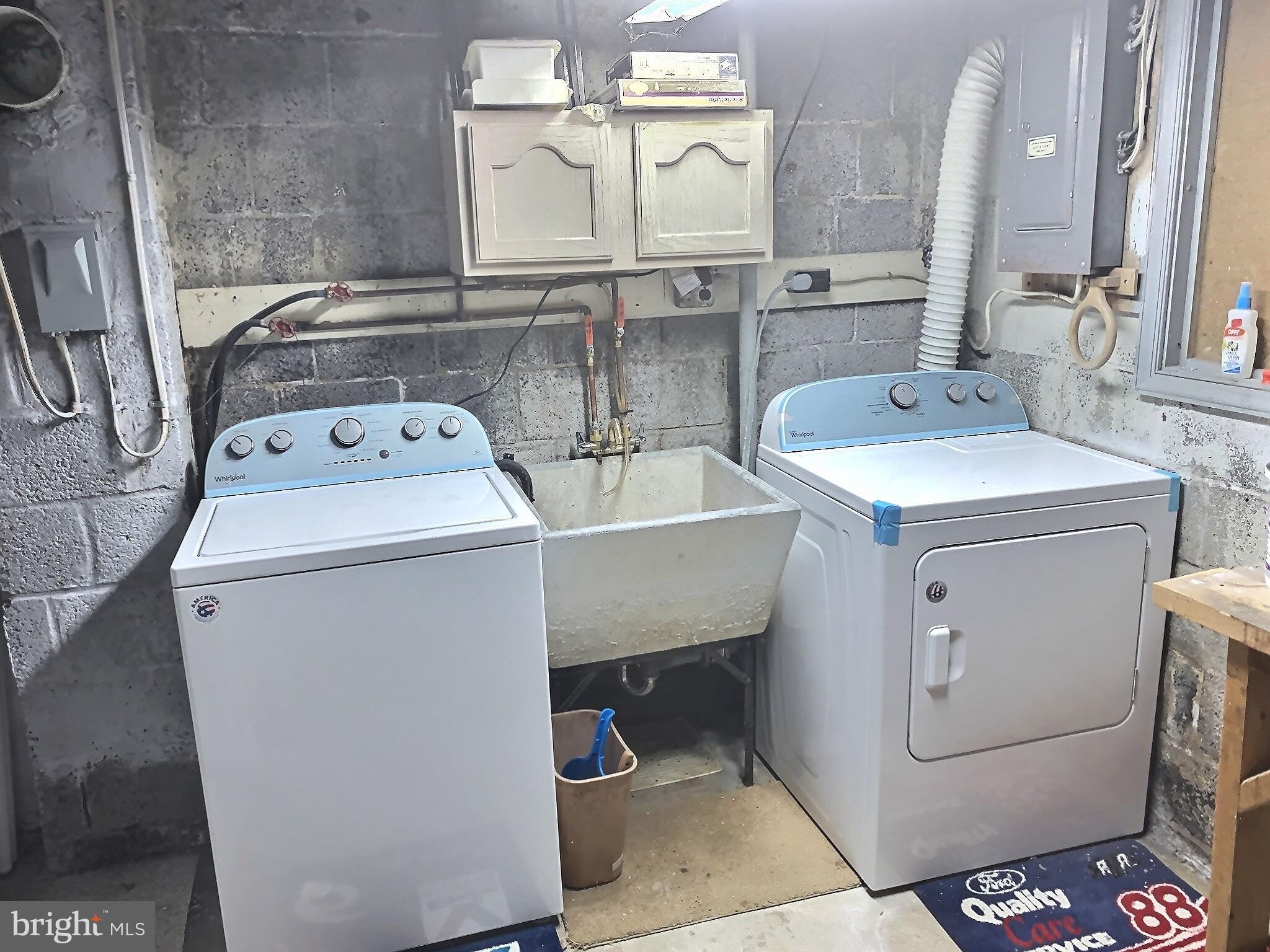 13218 Bregman Road Silver Spring, MD 20904 - Photo 16 of 18 Laundry room