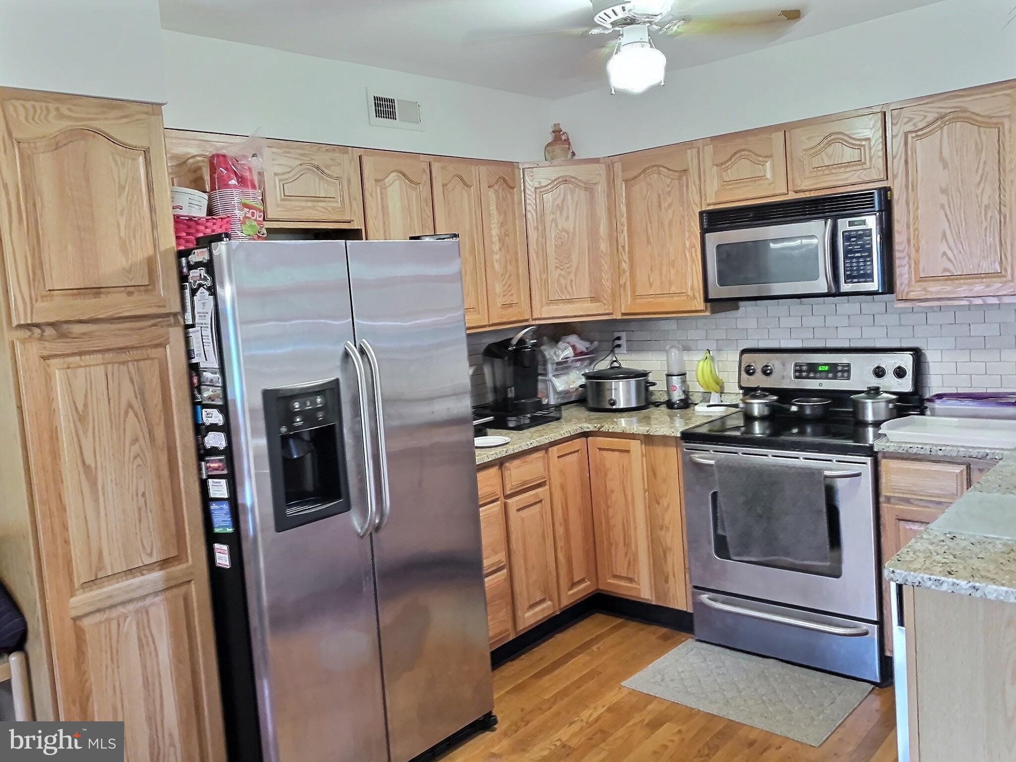 13218 Bregman Road Silver Spring, MD 20904 - Photo 9 of 18 Kitchen