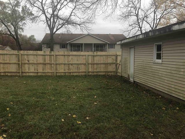 1522 Osolo Road Elkhart, IN 46514 - Photo 3 of 16 Gallery Image 3