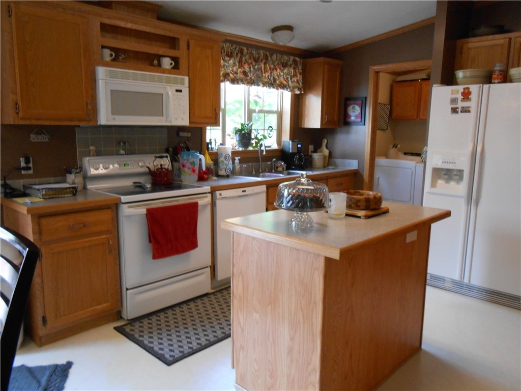 6390 Snake Trail Road Charleston, IL 61920 - Photo 10 of 23