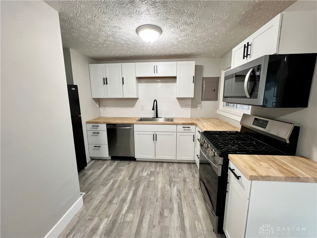 4327 Kitridge Road Dayton, OH 45424 - Photo 4 of 16 Gallery Image 4