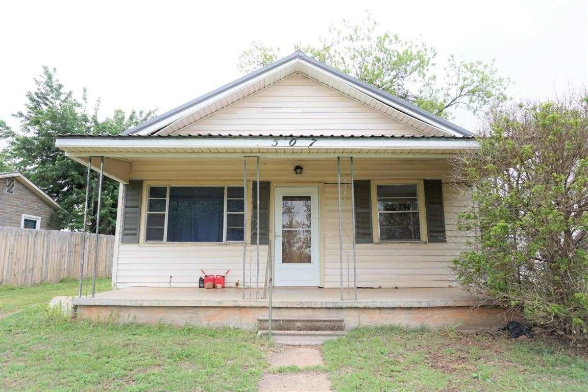 507 Ivanhoe Street Perry, OK 73077 - Photo 1 of 10 Gallery Image 1