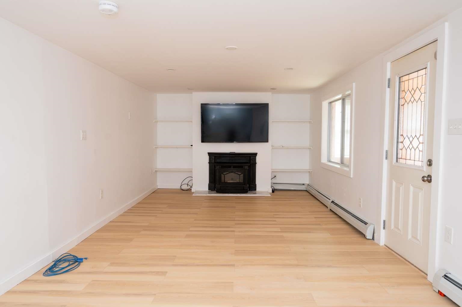 9 Vernon Street Rutland, VT 05701 - Photo 6 of 20 Gallery Image 6