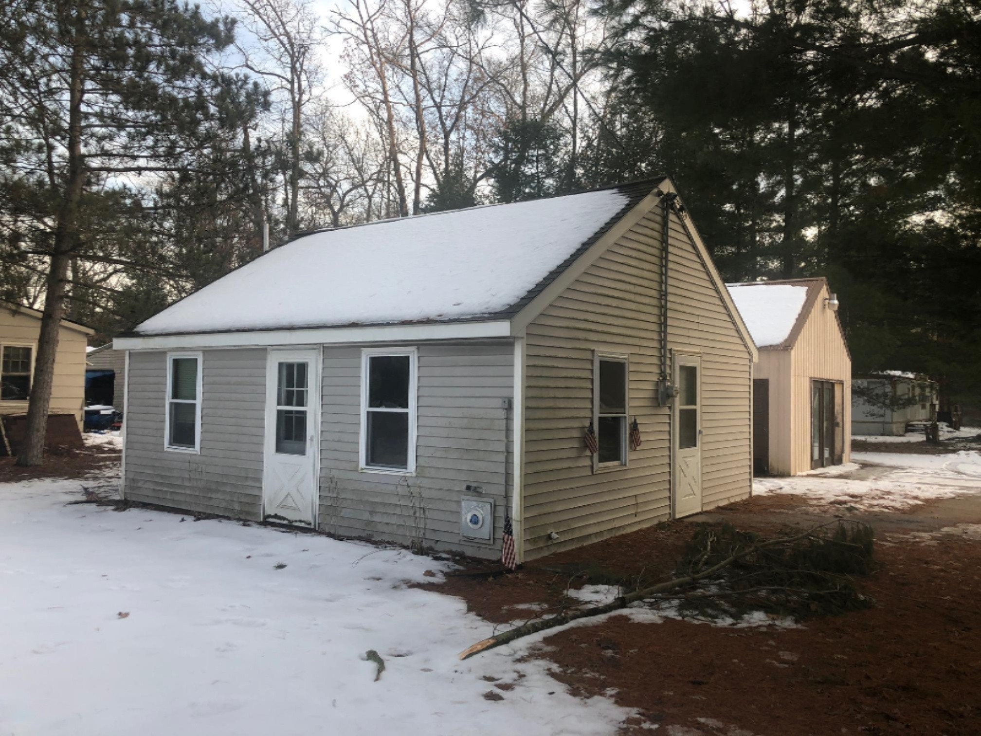 17413 Spring Street Wellston, MI 49689 - Photo 1 of 12 IMG_7831