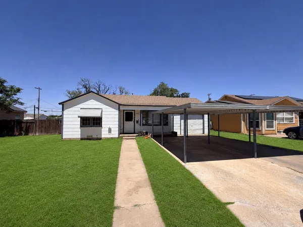 $85,000 | 207 Southeast 5th, Plainview, TX 79072