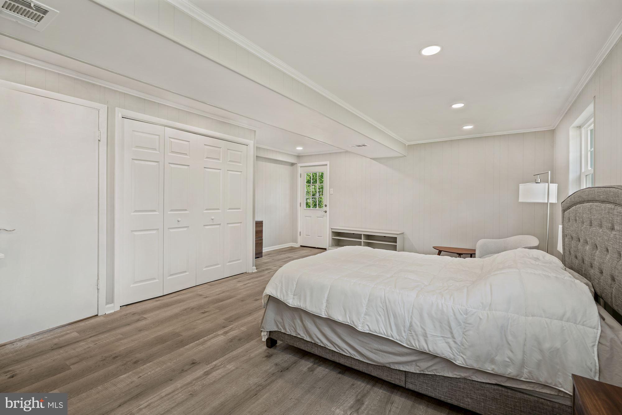 8801 Postoak Road Potomac, MD 20854 - Photo 15 of 28 Laminate Floors and Outdoor Access