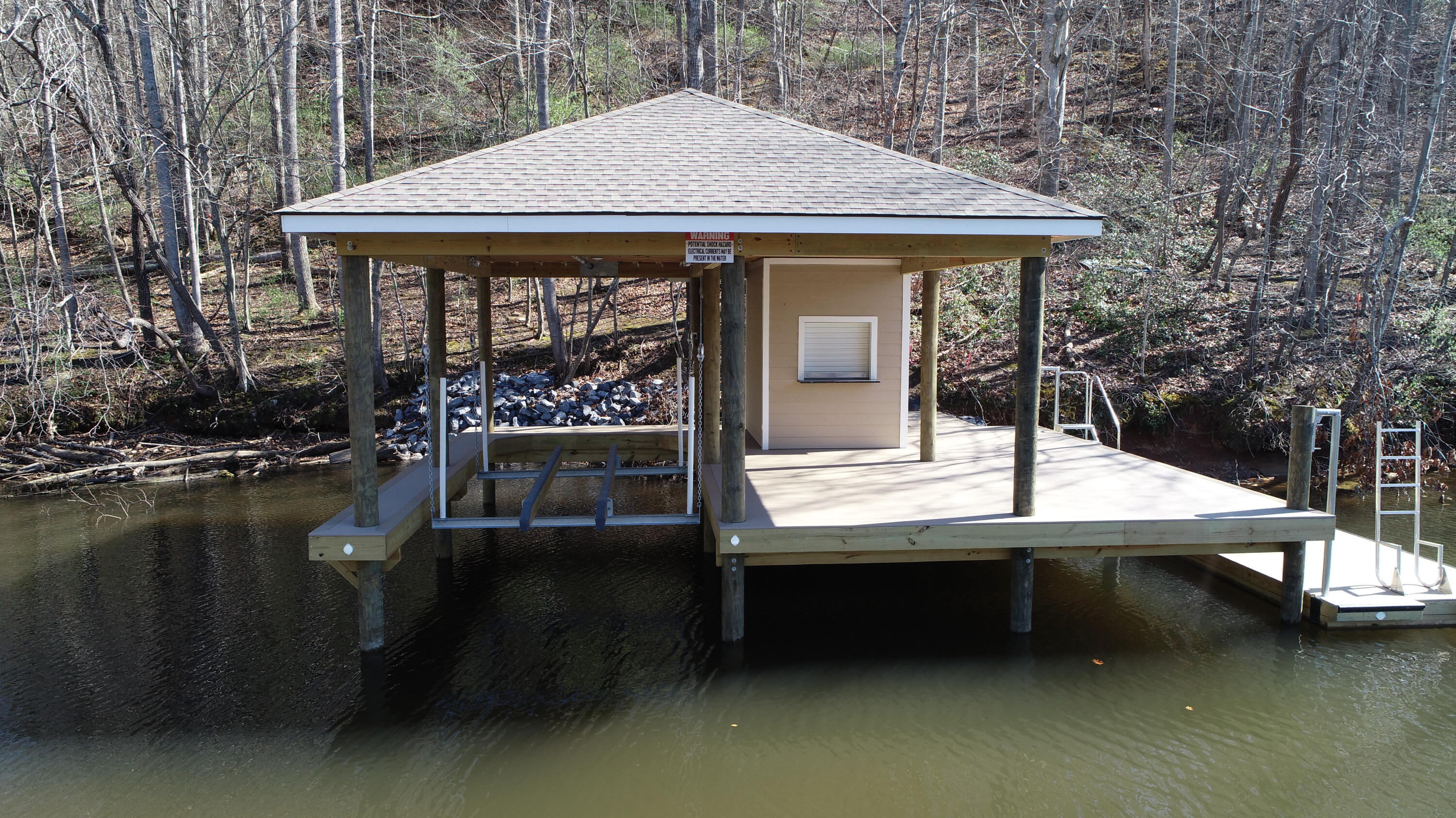 4 Lester Lane Goodview, VA 24095 - Photo 5 of 10 a view of balcony with two chairs and a table