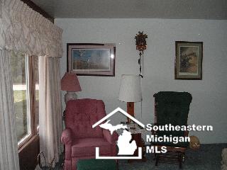 960 South Raisinville Road Monroe, MI 48161 - Photo 10 of 15 462325-9.JPG