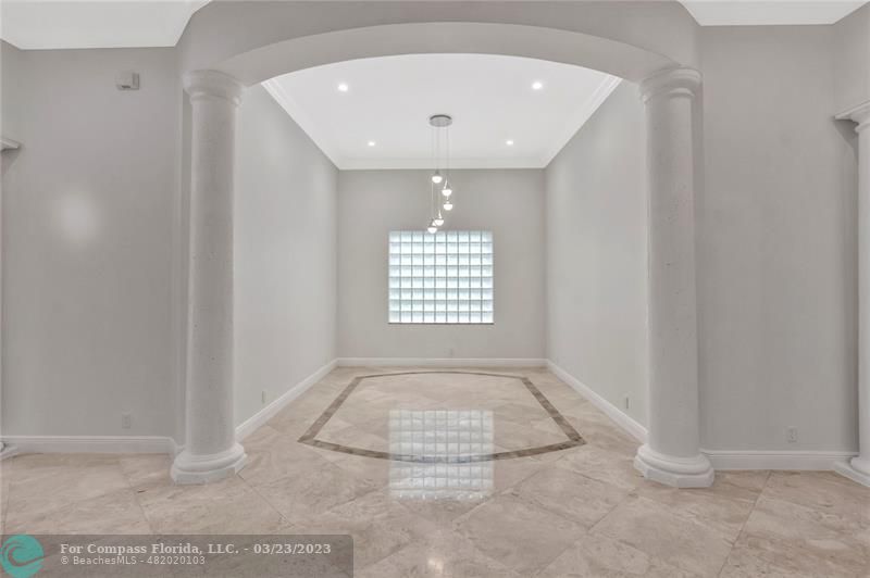 15865 Double Eagle Trail Delray Beach, FL 33446 - Photo 16 of 71 a view of entryway