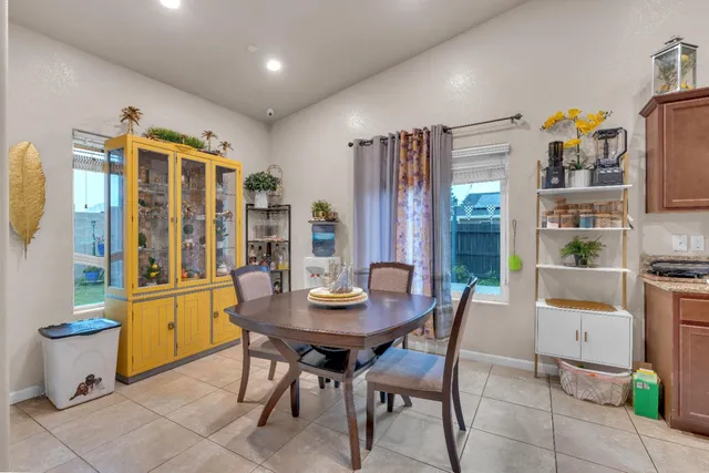 $520,000 | 5302 West Homan Avenue, Fresno, CA 93722