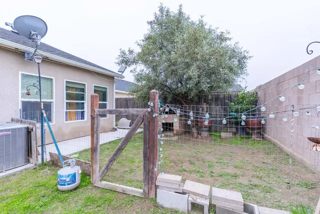 $520,000 | 5302 West Homan Avenue, Fresno, CA 93722