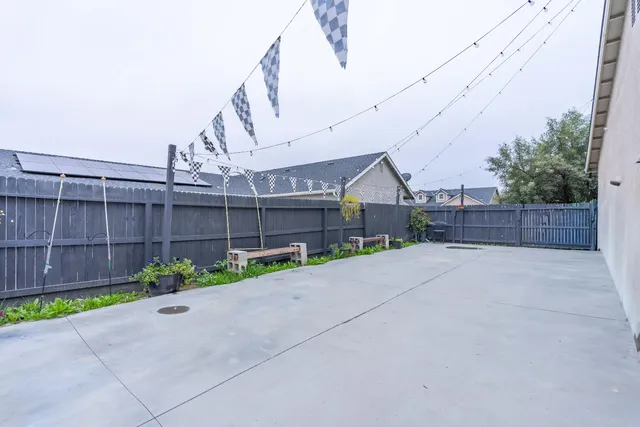 $520,000 | 5302 West Homan Avenue, Fresno, CA 93722