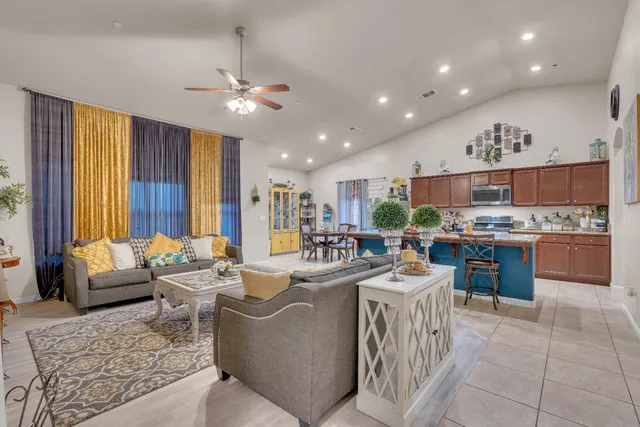 $520,000 | 5302 West Homan Avenue, Fresno, CA 93722