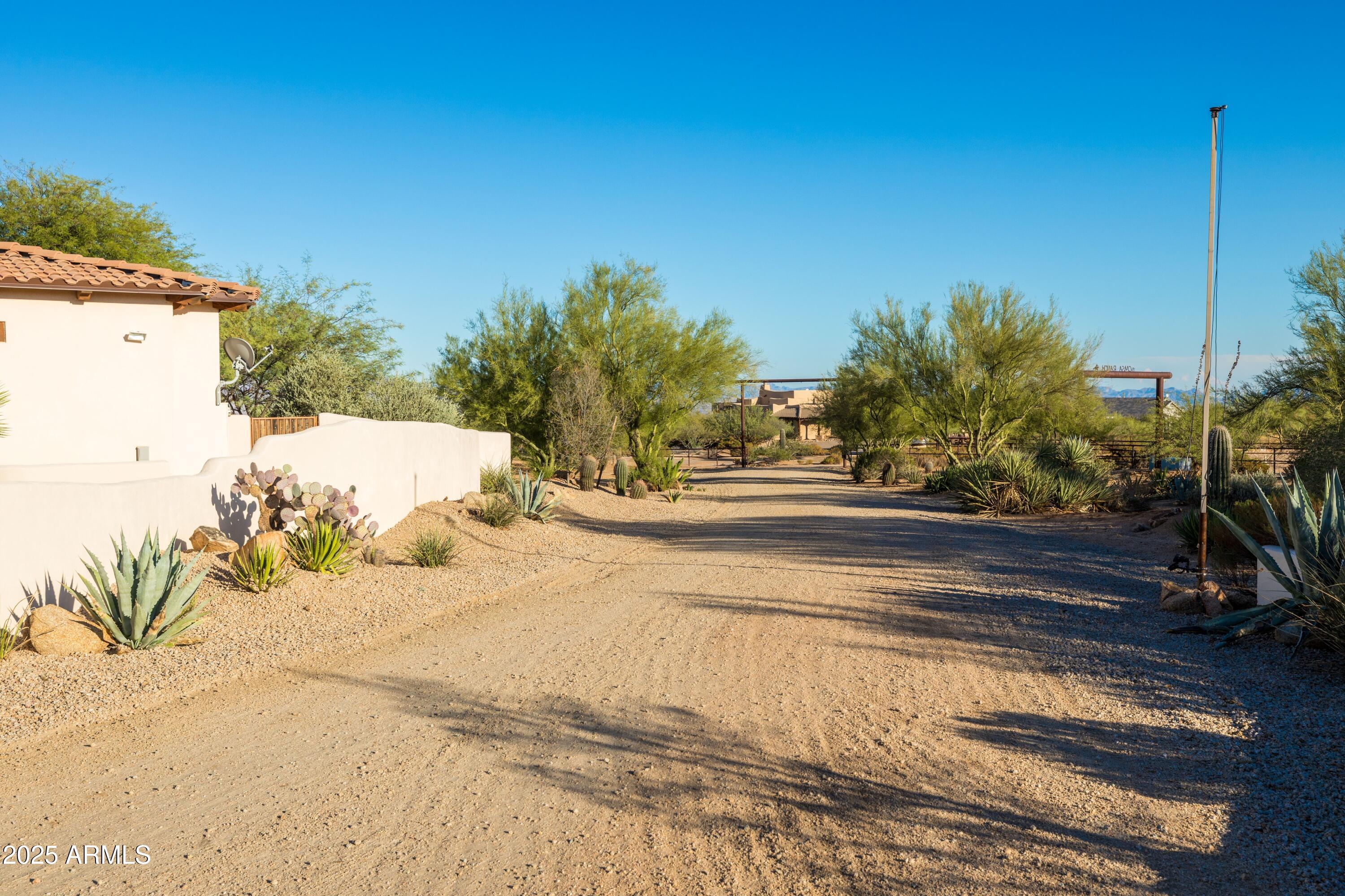 14224 East Rockview Road Scottsdale, AZ 85262 - Photo 90 of 118 Driveway