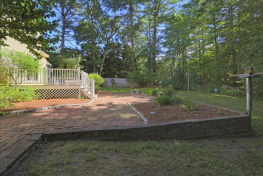 69 Hall Street Dunstable, MA 01827 - Photo 24 of 40