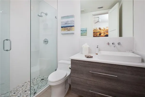 $3,550,000 | 4000 Gulf Shore Boulevard North, Unit 400, Naples, FL 34103