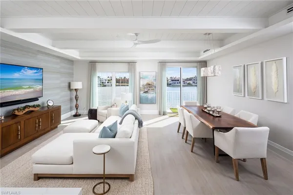 $3,550,000 | 4000 Gulf Shore Boulevard North, Unit 400, Naples, FL 34103