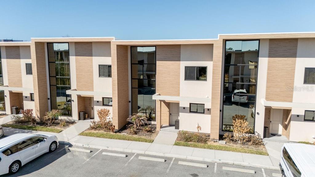 3119 Rockefeller Way Kissimmee, FL 34747 - Photo 3 of 57 a building outdoor space