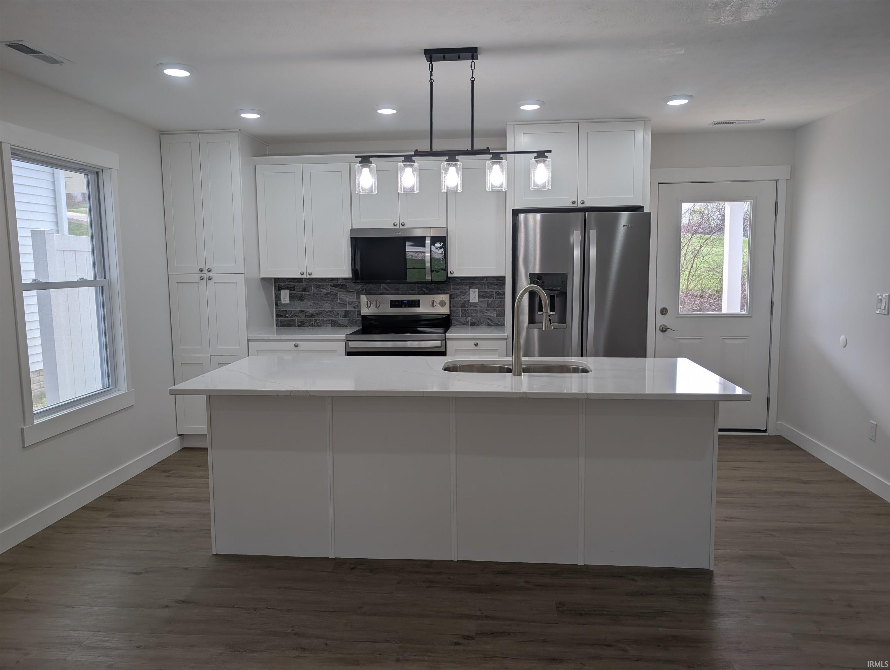 811 Southwest 1st Street Washington, IN 47501 - Photo 11 of 28