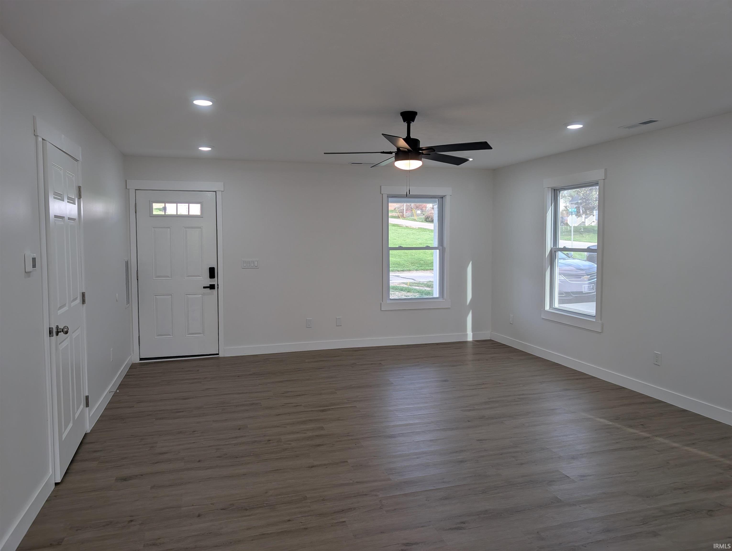 811 Southwest 1st Street Washington, IN 47501 - Photo 13 of 28