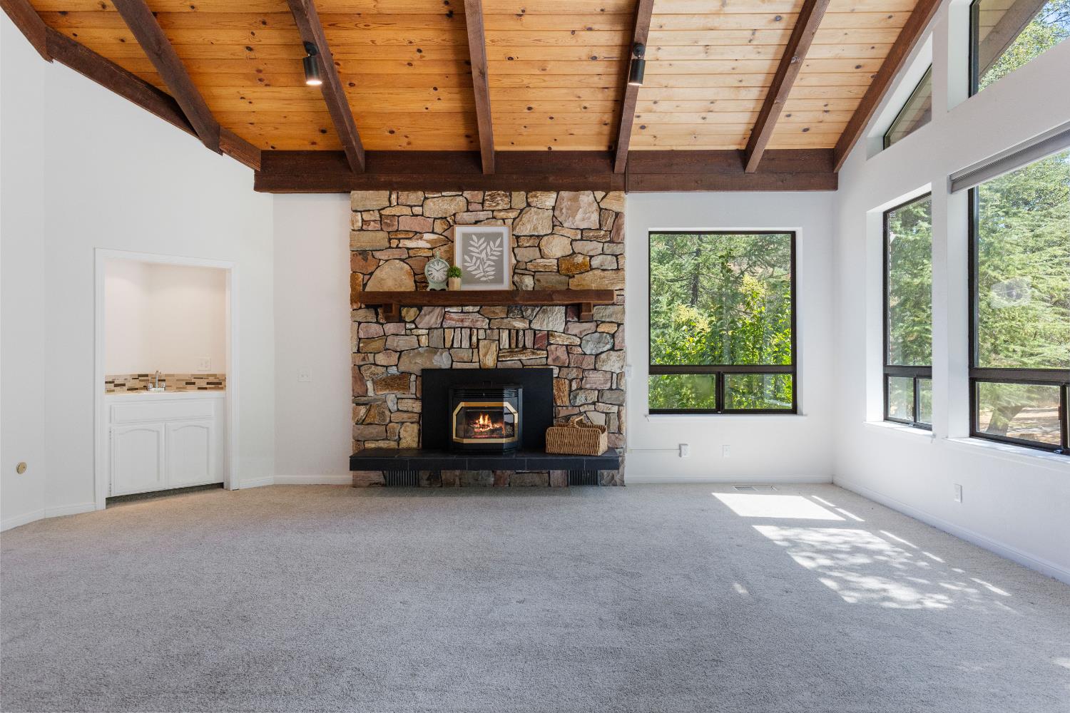 17867 Brewer Road Grass Valley, CA 95949 - Photo 13 of 77