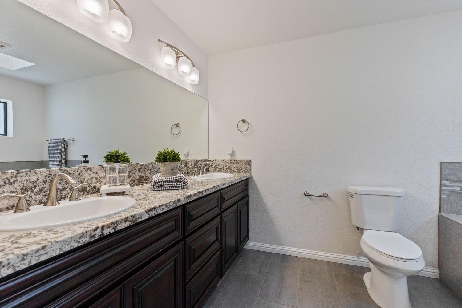 17867 Brewer Road Grass Valley, CA 95949 - Photo 23 of 77