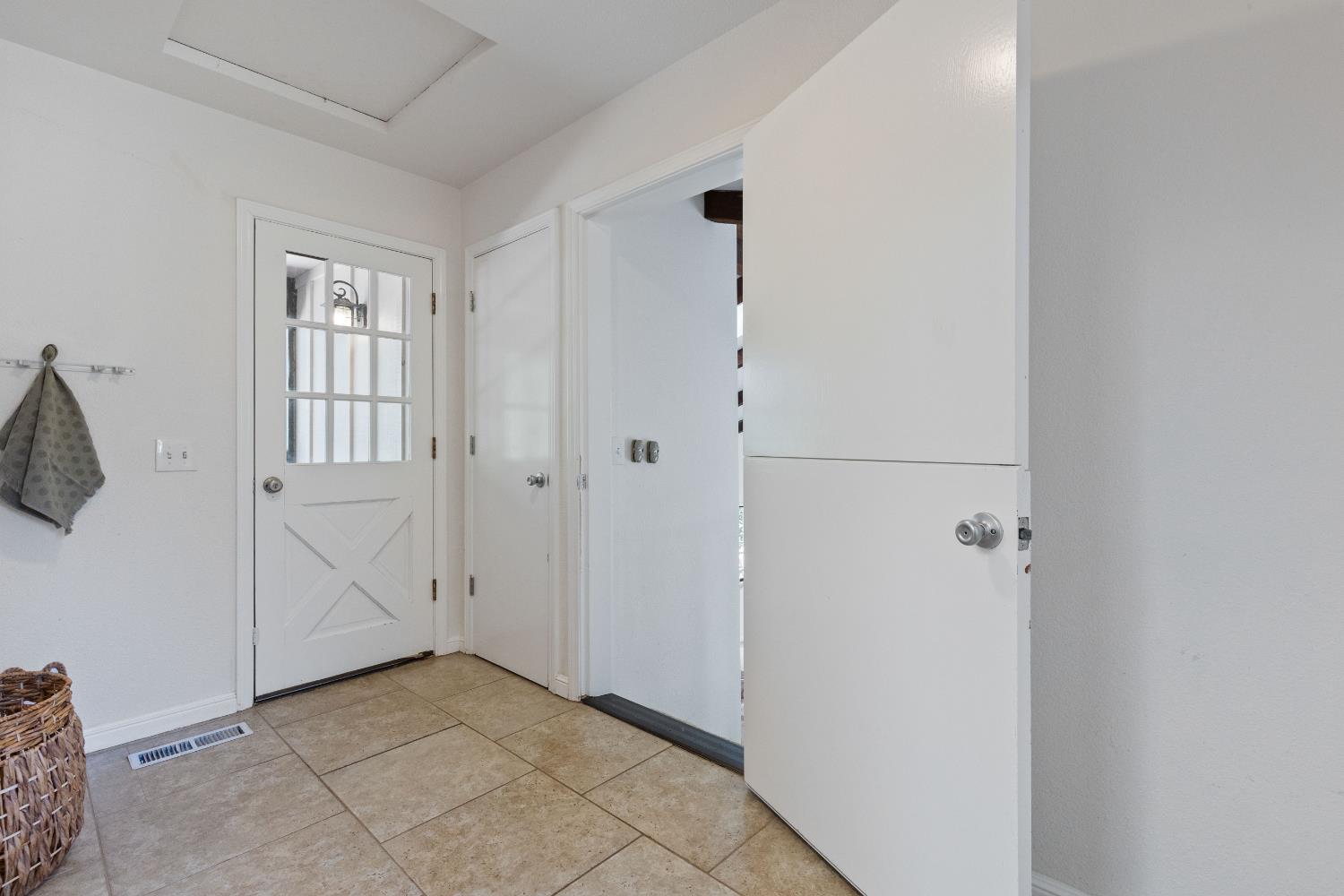 17867 Brewer Road Grass Valley, CA 95949 - Photo 27 of 77 LAUNDRY ROOM