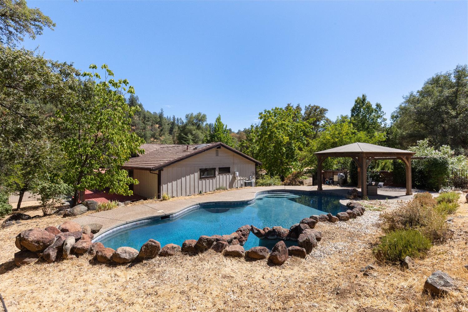 17867 Brewer Road Grass Valley, CA 95949 - Photo 39 of 77