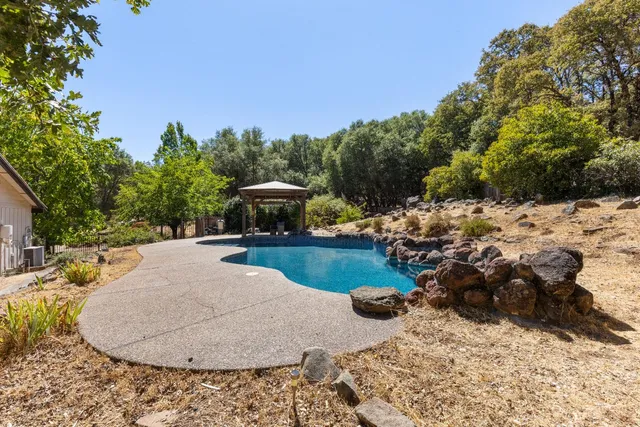 $725,000 | 17867 Brewer Road, Grass Valley, CA 95949