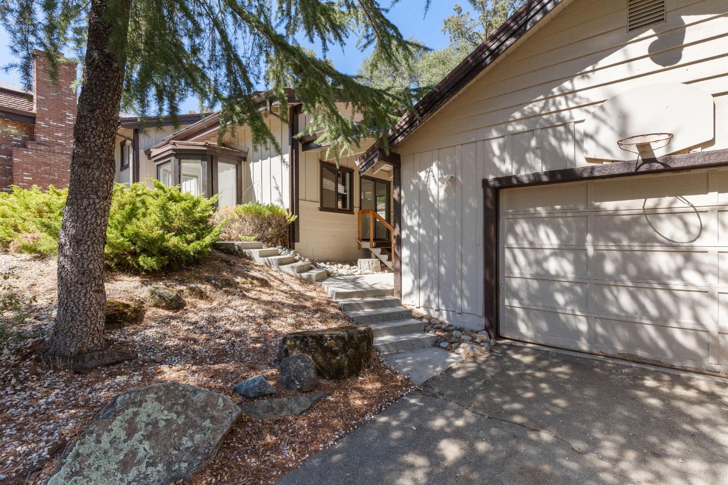 17867 Brewer Road Grass Valley, CA 95949 - Photo 42 of 77